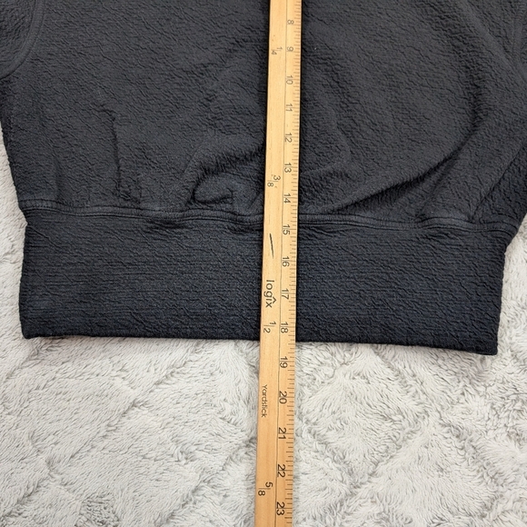 Lululemon Sweatshirt Womens 4 Black Textured Crewneck Pullover Casual Light - Picture 4 of 7